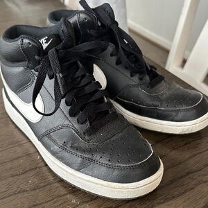 Nike Court Vision Next Nature Men’s Mid-Top Shoes Size 7.5